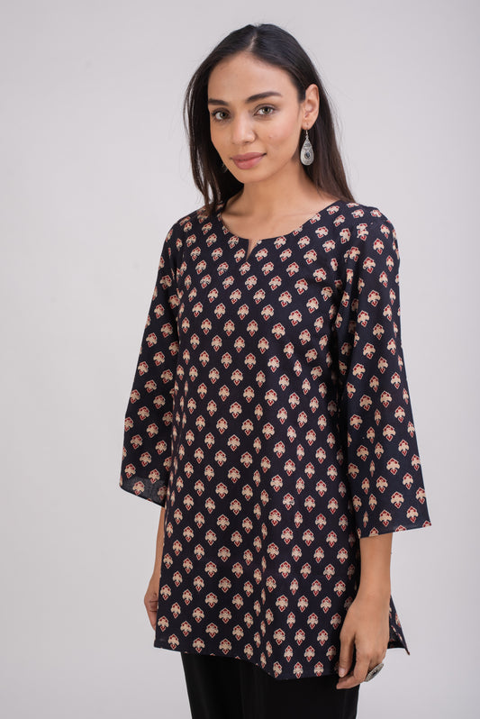 501-105 "Bell" Tunic top